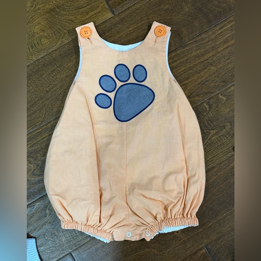 Paw print bubble